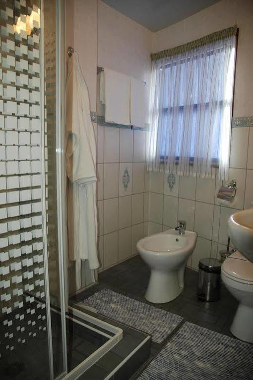 Hotel Bogdan Khmelnytskyi Kyjev Exteriér fotografie